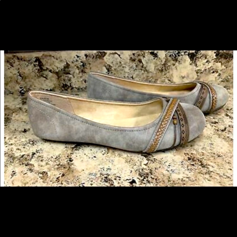 Pop Jelly Gazer “Dimitri” Boho Grey Suede-like Strapped Detail Flat tShoe